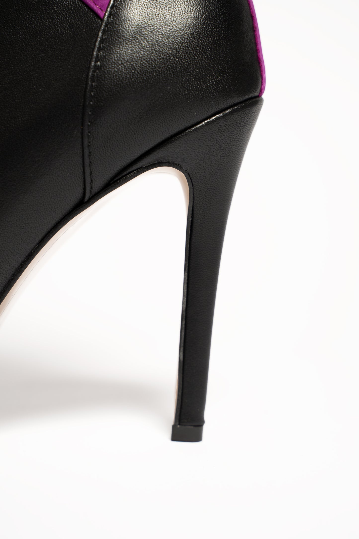 BLACK LEATHER ANKLE LACE UPS -ICON