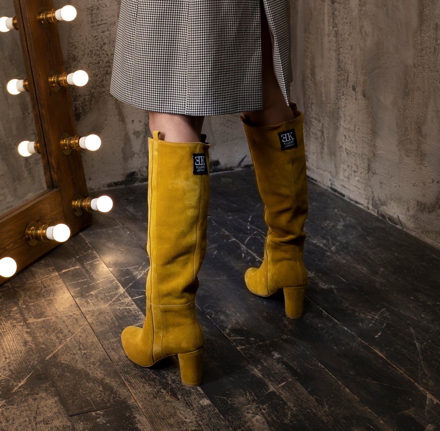 MUSTARD YELLOW KNEE-HIGH BOOTS